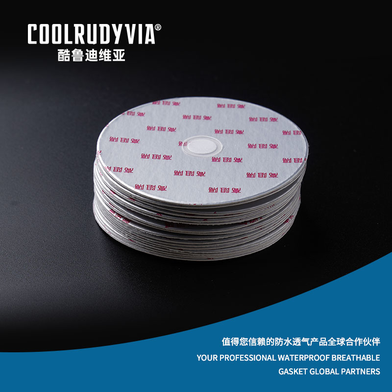 Vattentät packning som andas