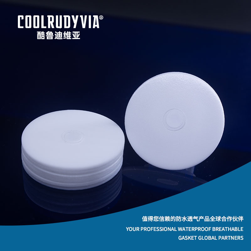 Vattentät packning som andas