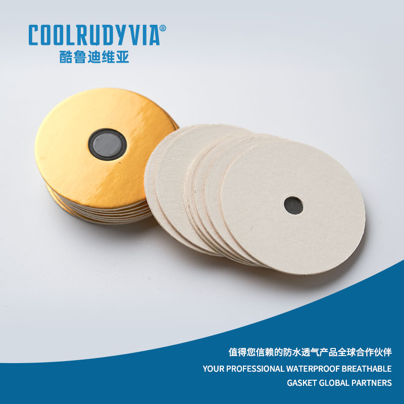 Vattentät packning som andas